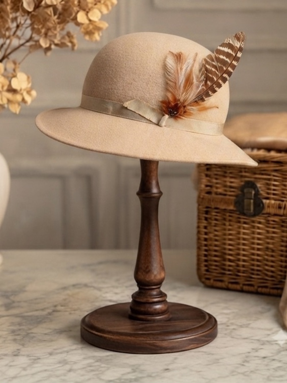 Vintage Christopher John New York Doeskin Felt Cloche Hat